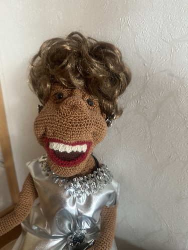 Tina turner gehäkelt gelockt - tina,
