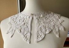 Sehr alter Spitzenkragen 